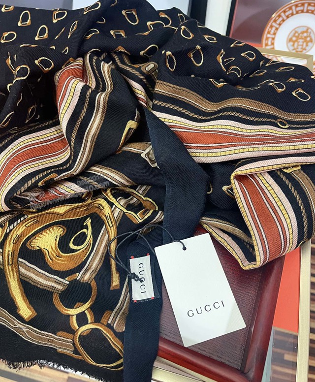 Gucci經典印花羊絨圍巾 古馳純羊絨經典logo圖案羊絨長巾披肩  mmj1553